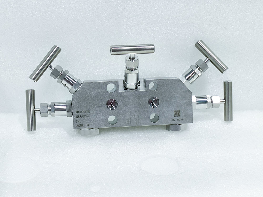 42MPa承插焊五閥組-承插焊五閥組生產(chǎn)廠家-重慶九環(huán)機(jī)電 42MPa承插焊五閥組-承插焊五閥組生產(chǎn)廠家-重慶九環(huán)機(jī)電